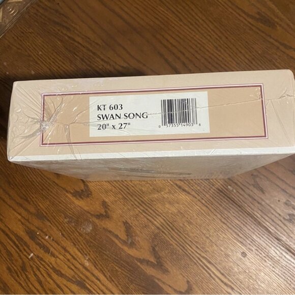 55-(VC) Vintage. Heritage. Hooked Kit. Country Collection. Swan Song. - Picture 4 of 4